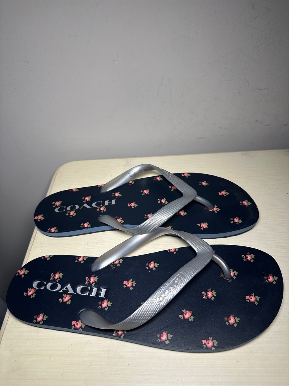 Coach navy blue floral thong Flip-flop sandals